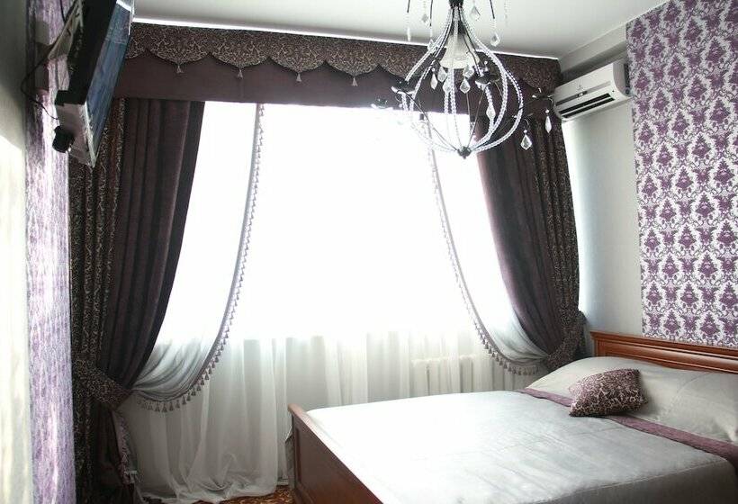 غرفة قياسية, Poruchik Golicin