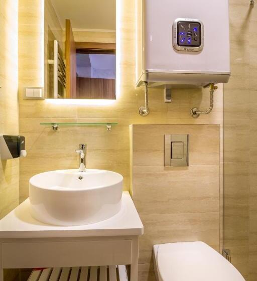 اتاق استاندارد یک نفره, Privilege Suites By Central Park