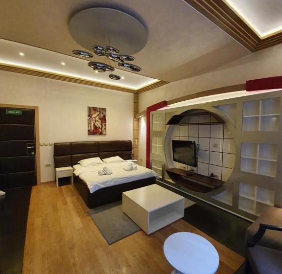 اتاق خانوادگی, Privilege Suites By Central Park