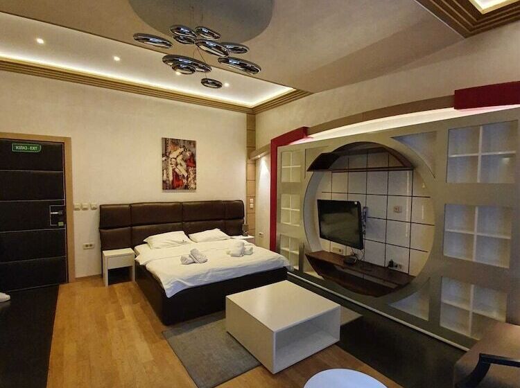 اتاق خانوادگی, Privilege Suites By Central Park