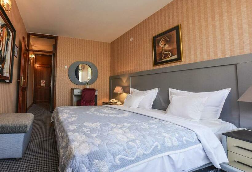 غرفة قياسية, Radmilovac