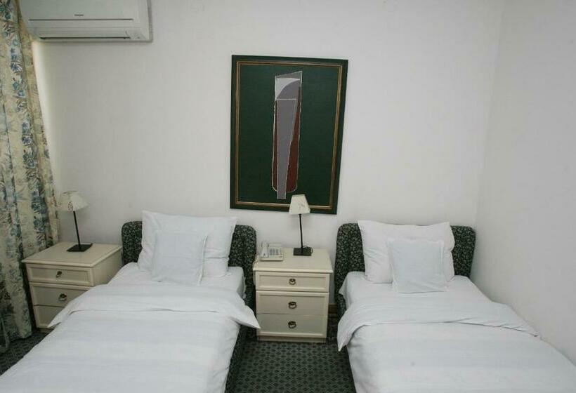 غرفة قياسية, Radmilovac