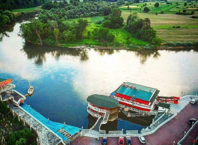 اتاق استاندارد, Saint Paul Accommodation