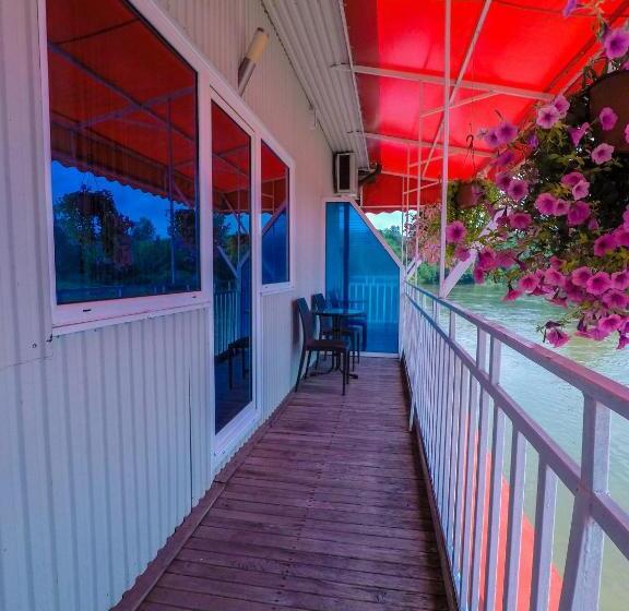 اتاق لوکس, Saint Paul Accommodation