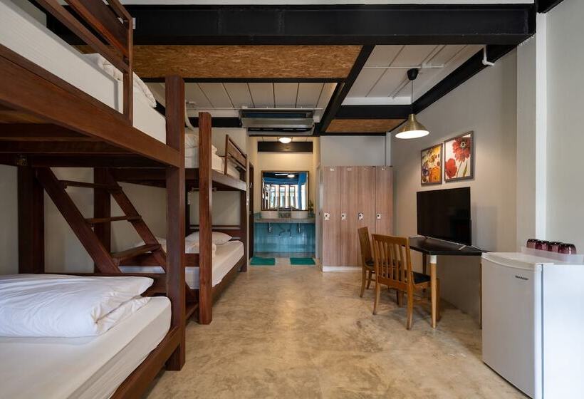 غرفة قياسية, The Stage, Koh Chang