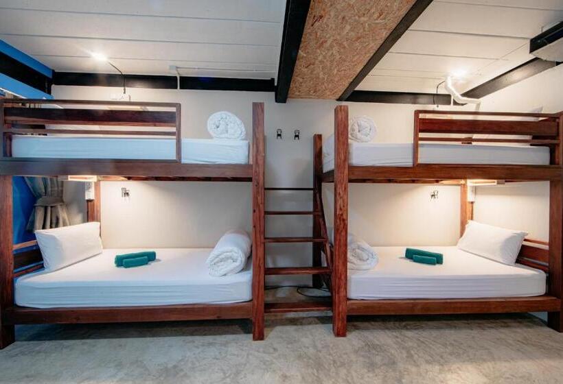 غرفة قياسية سرير بطابقين, The Stage, Koh Chang