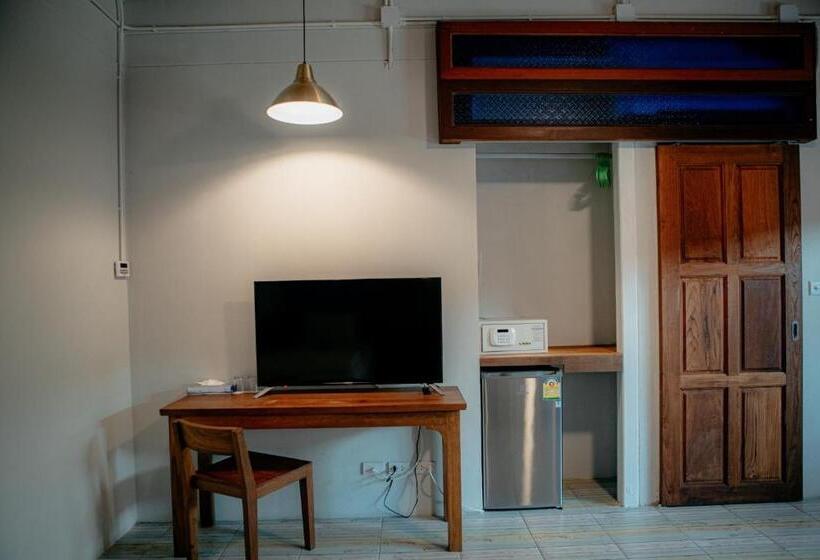 غرفة قياسية, The Stage, Koh Chang