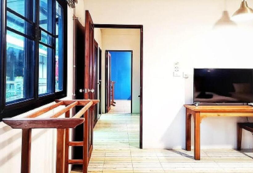 غرفة قياسية, The Stage, Koh Chang