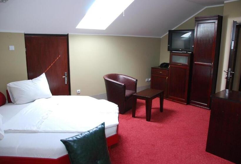 استودیوی لوکس, Vila Mitic Luxx Spa Centar