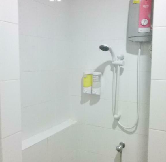 غرفة قياسية, We Love Kata