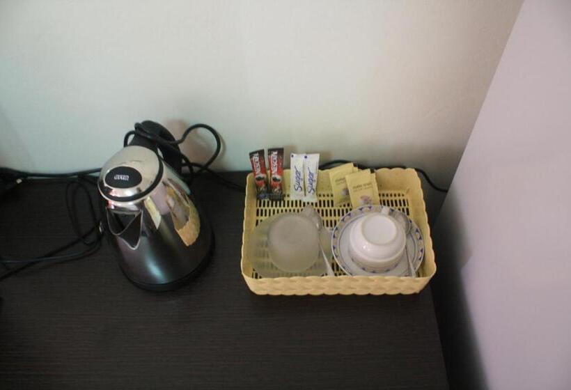 غرفة سوبيريور, We Love Kata