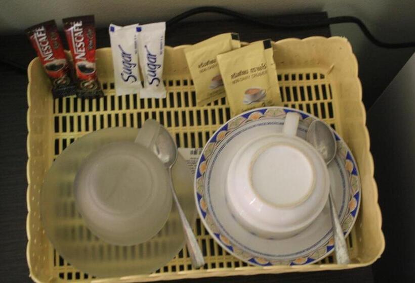 غرفة سوبيريور, We Love Kata