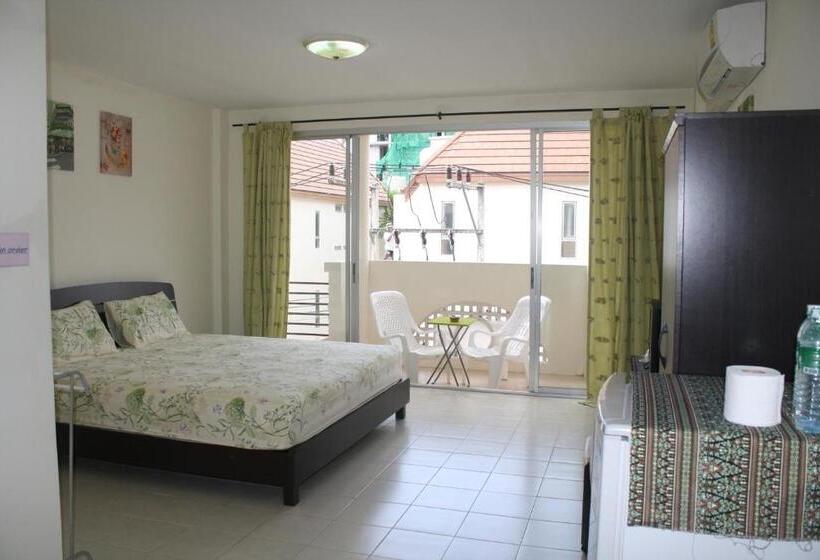 غرفة سوبيريور, We Love Kata