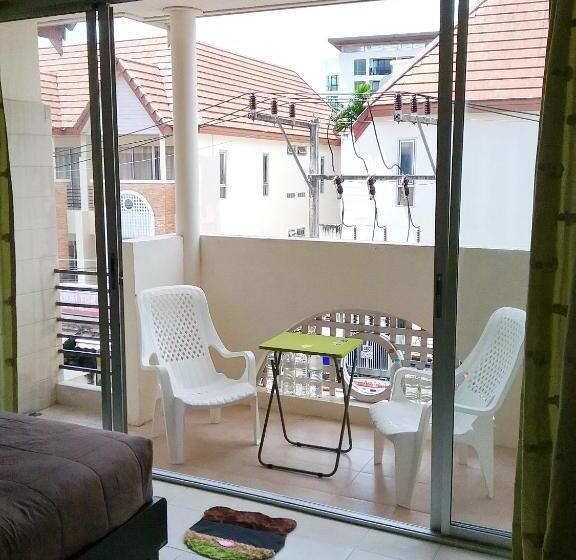 غرفة سوبيريور, We Love Kata