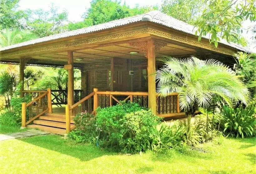بنگله خانوادگی, Huan Chiang Dao Resort