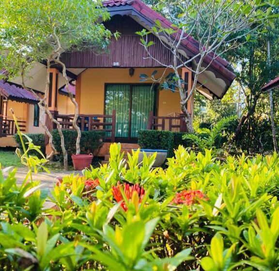 Бунгало Стандарт Вид на Сад, Kaibae Hut Resort