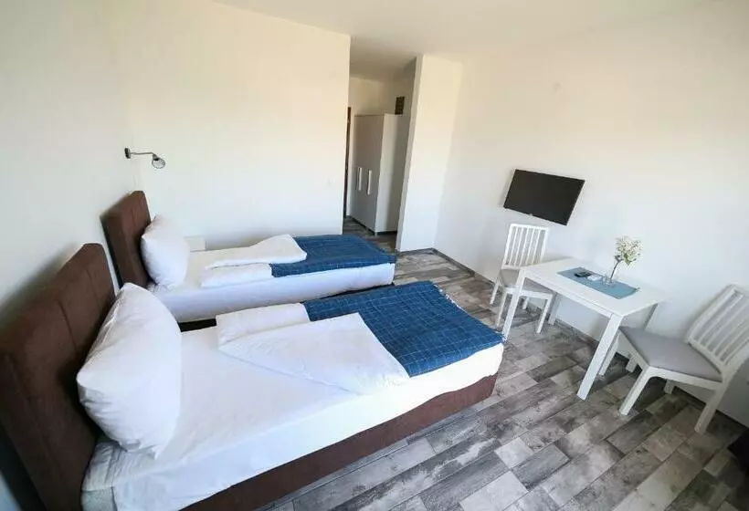 اتاق لوکس, Guesthouse & Restaurant Tekovina