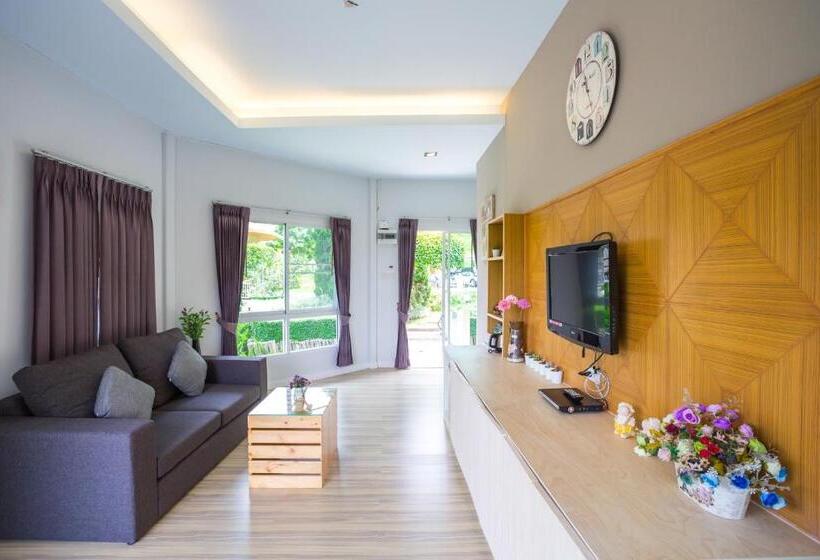 غرفة كلاسيكية مع بلكونة, Phukaew Resort & Adventure Park