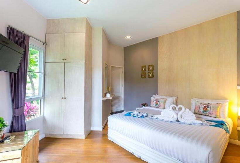 غرفة كلاسيكية رباعية, Phukaew Resort & Adventure Park