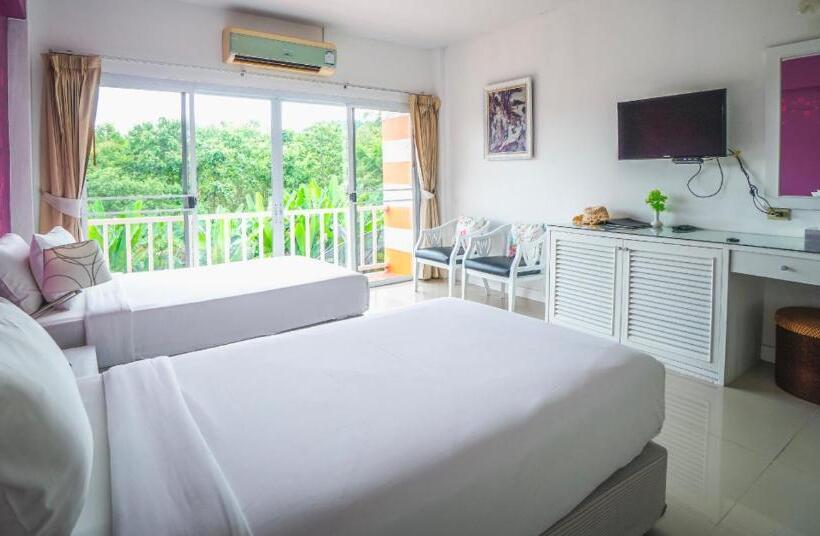 غرفة سوبيريور, Phukaew Resort & Adventure Park