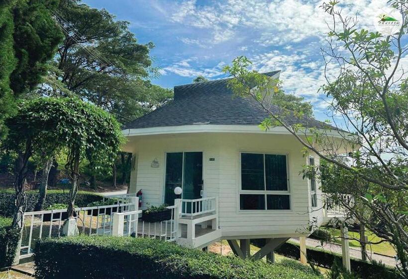 غرفة كلاسيكية مع بلكونة, Phukaew Resort & Adventure Park