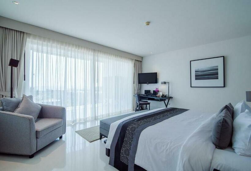 اتاق لوکس با چشم‌انداز دریا, The Palayana Hua Hin