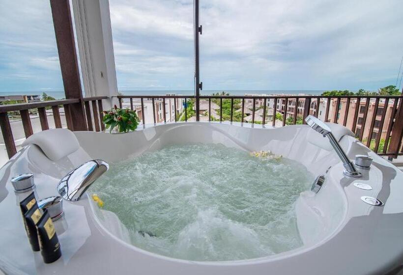 جناح مطلّ علي البحر, The Palayana Hua Hin