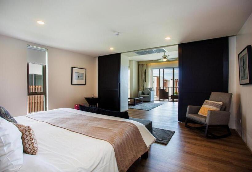 جناح مطلّ علي البحر, The Palayana Hua Hin