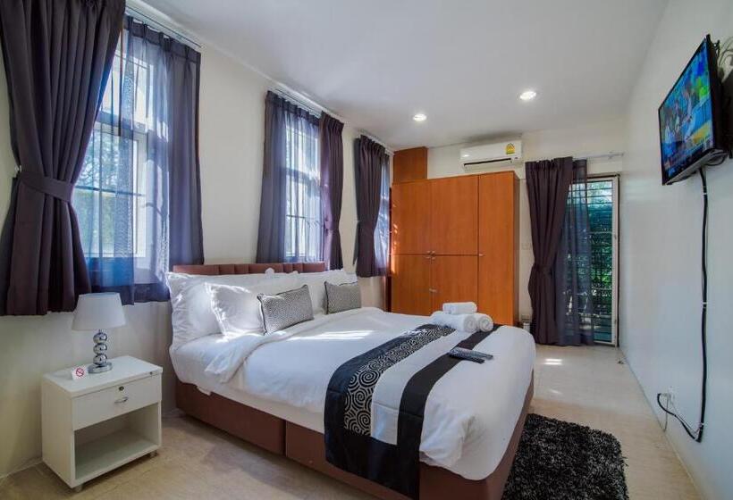 ویلای 4 خوابه, The Palayana Hua Hin