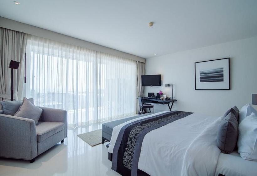 اتاق لوکس با چشم‌انداز دریا, The Palayana Hua Hin