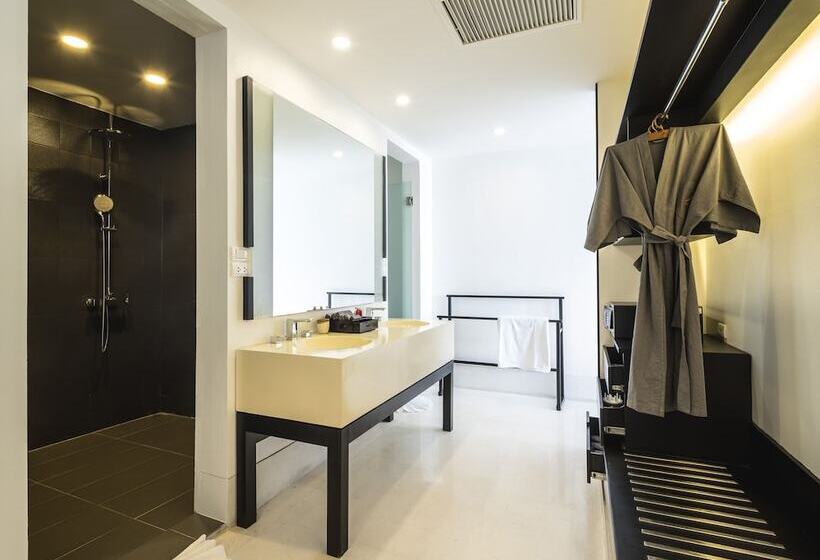 غرفة ديلوكس مطلّة علي البحر, The Palayana Hua Hin