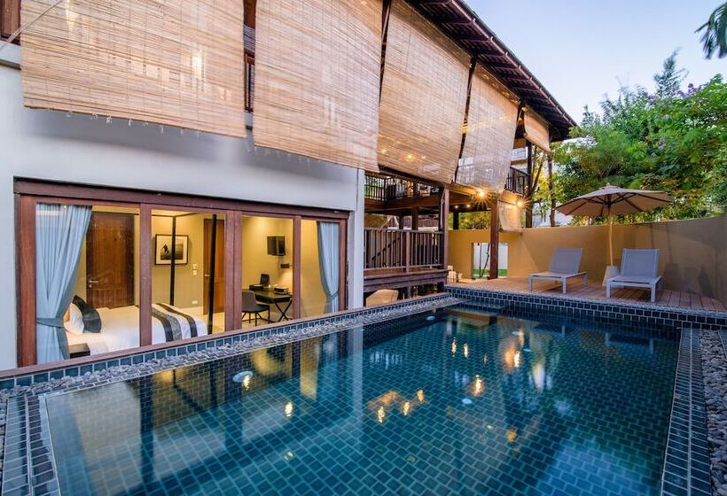 فيلا 3 غرف نوم مزودة بحمام سباحة, The Palayana Hua Hin