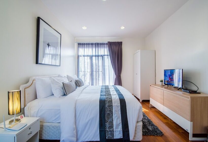 فيلا 4 غرف نوم, The Palayana Hua Hin