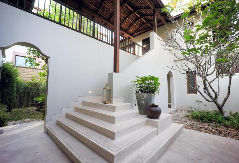 ویلای 3 خوابه, The Palayana Hua Hin