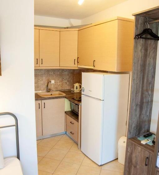 Студия Стандарт, Alexandros Hotel Apartments