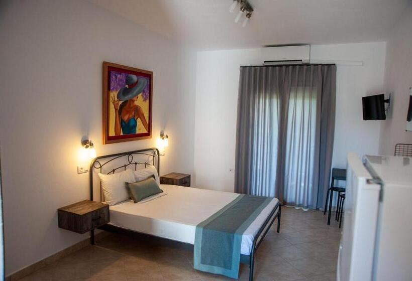 Студия Стандарт, Alexandros Hotel Apartments