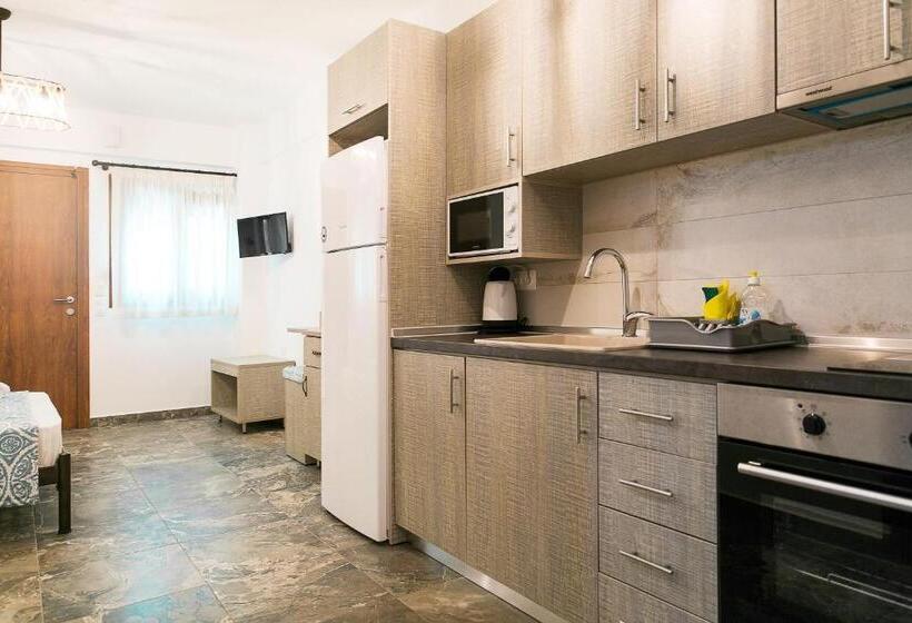 Апартаменты Deluxe 1 Спальня, Alexandros Hotel Apartments