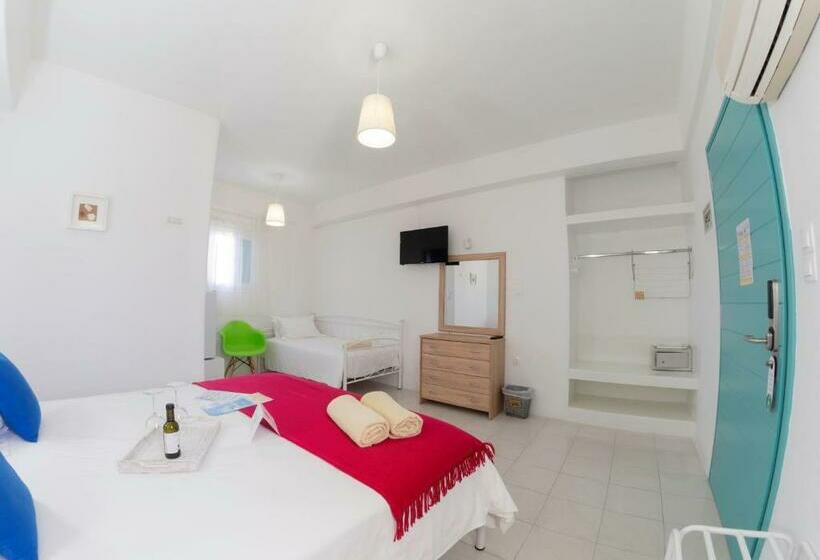 بنجلو عائلى, Amaryllis Beach