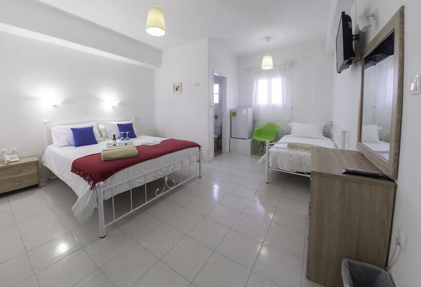 بنجلو عائلى, Amaryllis Beach