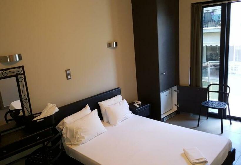 标准三人间, Argolis