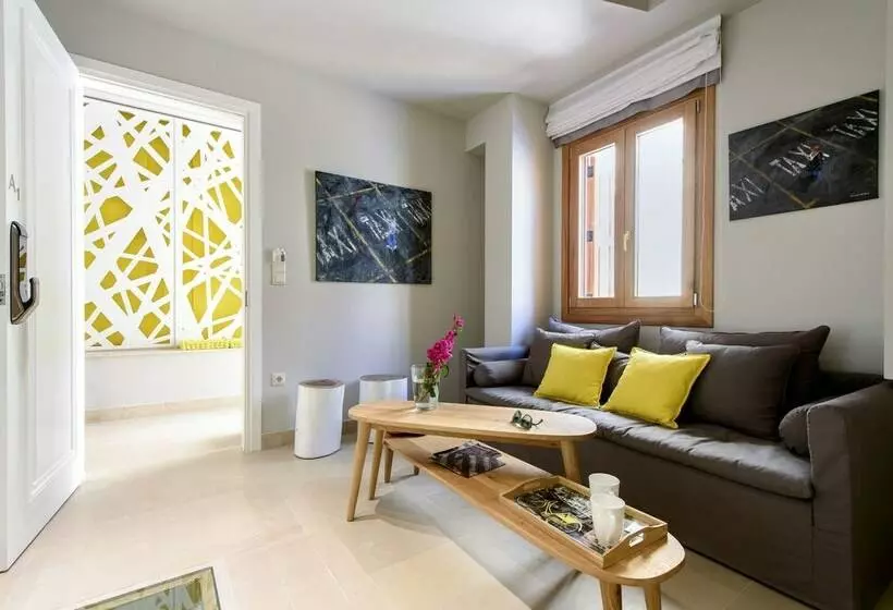 سوییت خانوادگی, Candia Suites & Rooms