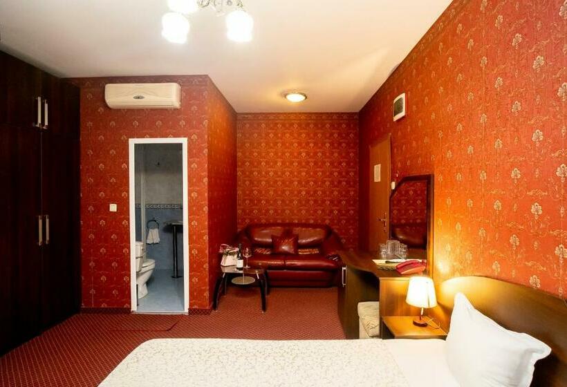 스탠다드 룸, Globus