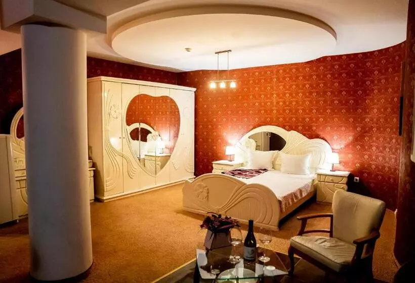 Suite, Globus