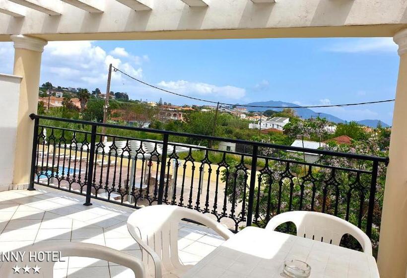 スーペリアスタジオ, Jenny