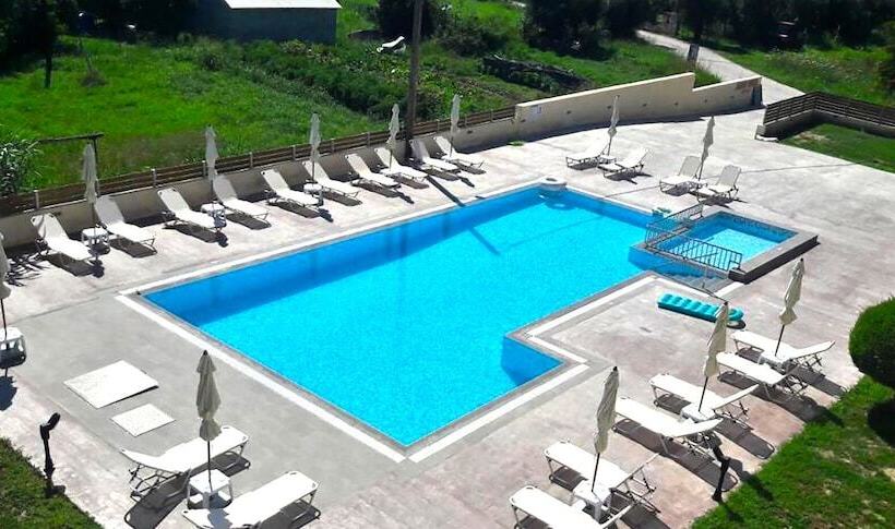 プールビュースタンダードステューディオ, Jenny