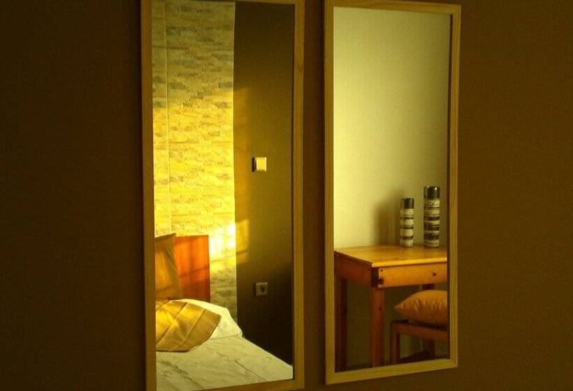 베이직 3인 룸, Karmik Concept Apartments