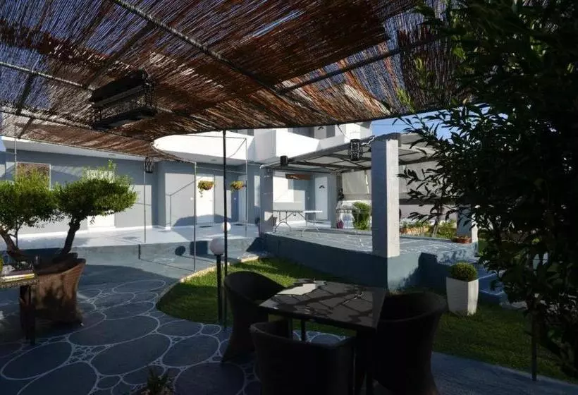 استودیوی استاندارد, Karmik Concept Apartments