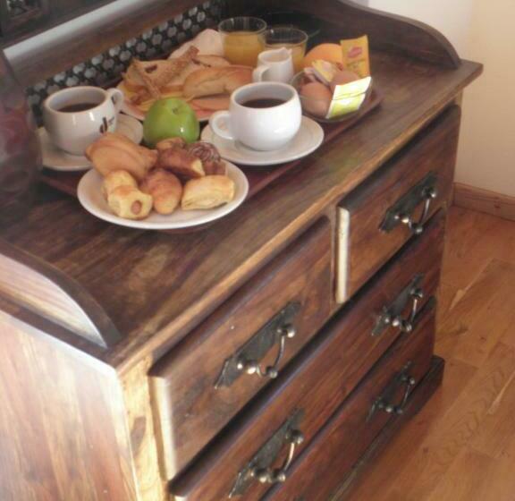 סוויטת ג'וניור, Koustenis Village