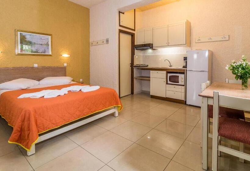 Апартаменты 1 Спальня Нижний Этаж, Lito Apartments Paleochora