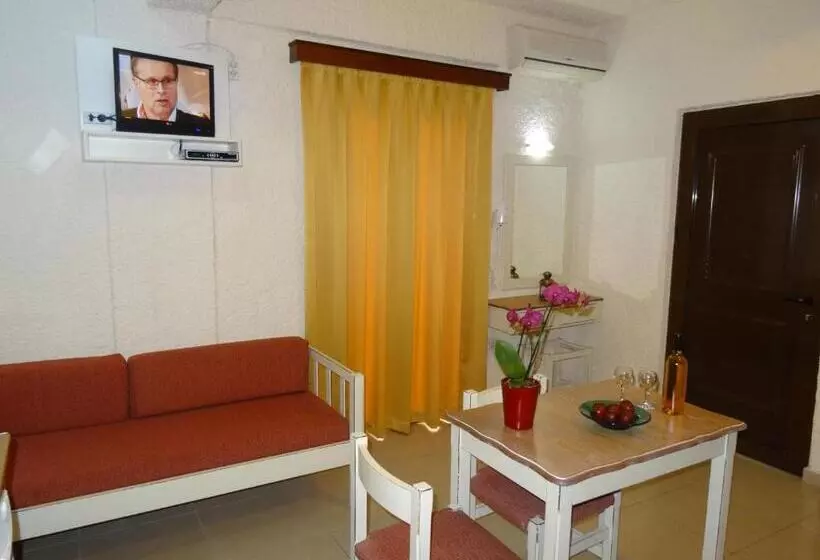 استودیو اجرایی, Lito Apartments Paleochora